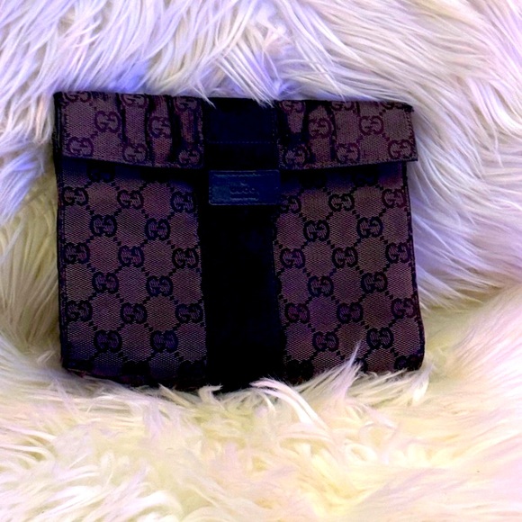 Authentic Gucci Mono Pouch! - Picture 3 of 9